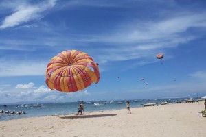 Team Building Bali di Pantai Tanjung Benoa